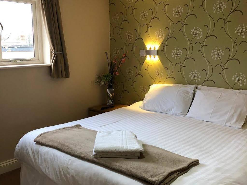 The Nags Head Bed & Breakfast East Harling Exterior foto